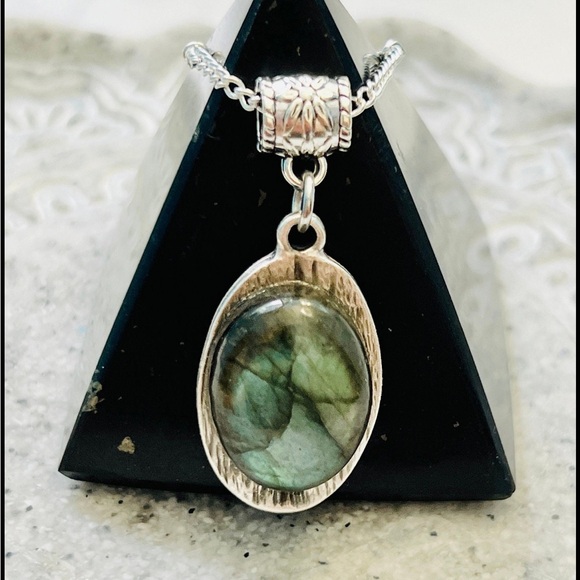 Labradorite Tree of Life Pendant - Handmade by Wandering Bunny LLC - Picture 5 of 9